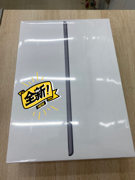 全新原封iPad8，Wi-Fi+32GB，...