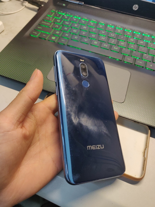 魅族X8 4+64 手机自用无拆修，边框有...