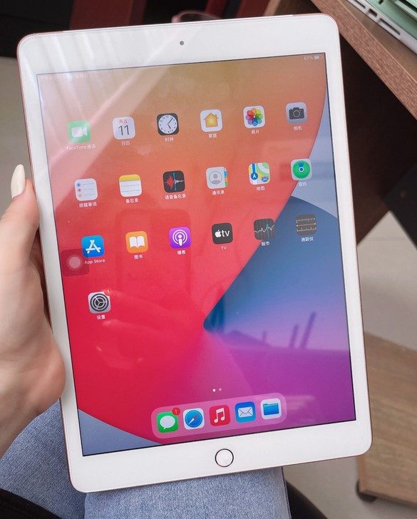 98新2019新款iPad7代10.2寸屏...