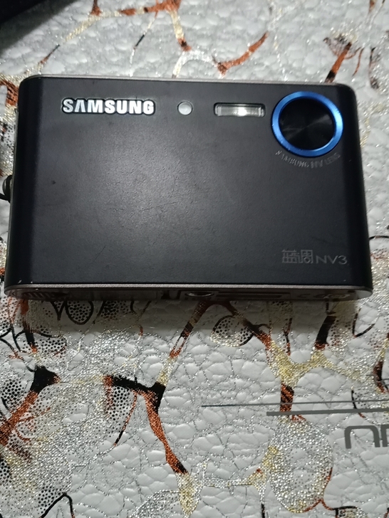 三星蓝调nv3数码相机，只有相机，85新，...