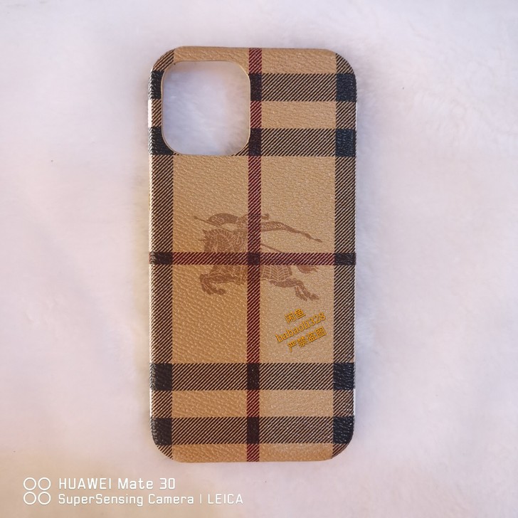 巴宝莉苹果x手机壳11Promax半包壳1...