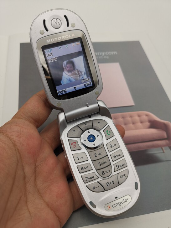 摩托罗拉 V400 翻盖手机