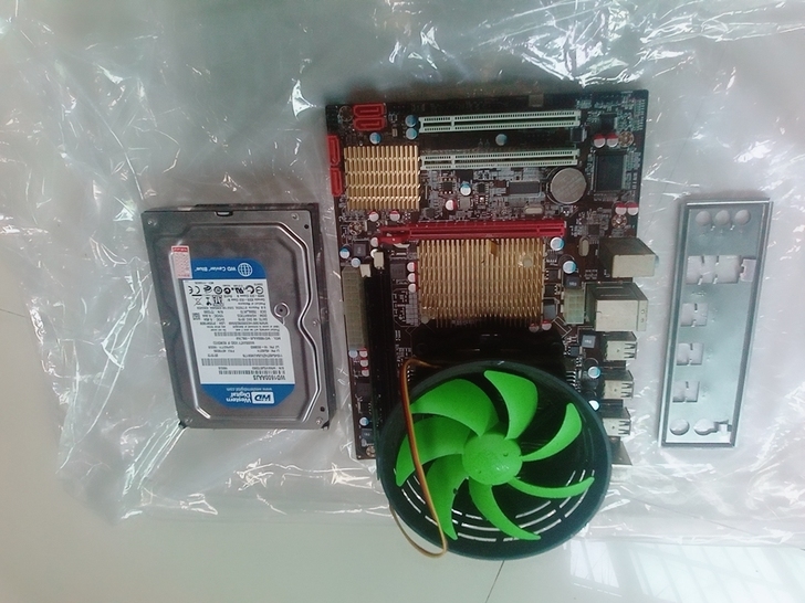 X58主板，带原装超频三海碗风扇，带四核L...