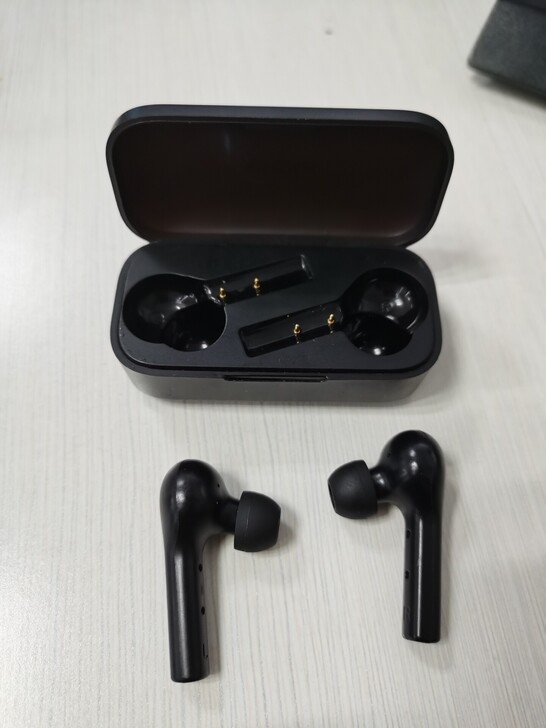 Qcy t5蓝牙耳机