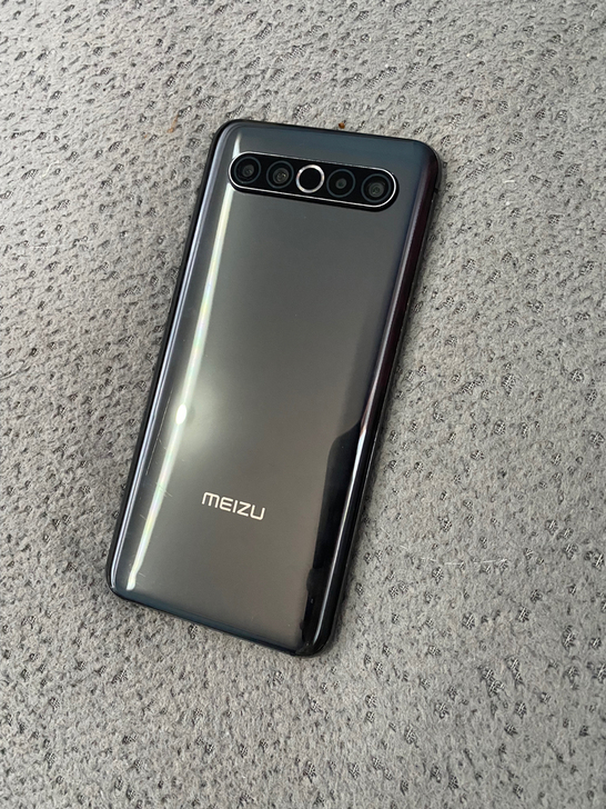 魅族17 8+128g 成色9新，手机全原...
