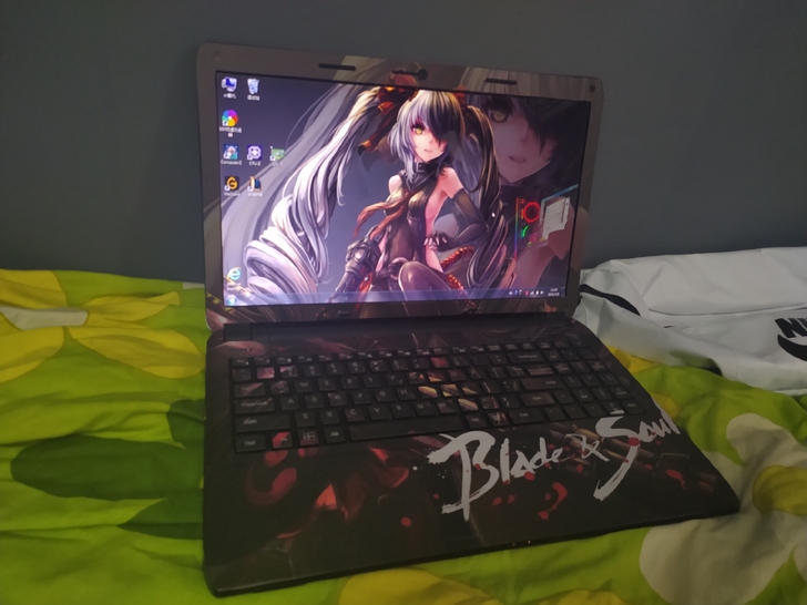15.6寸神舟战神游戏本 i7+GT650...