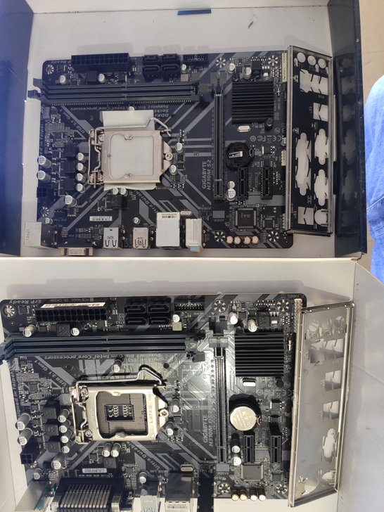 技嘉H310 DS2电脑主板，充新带挡板