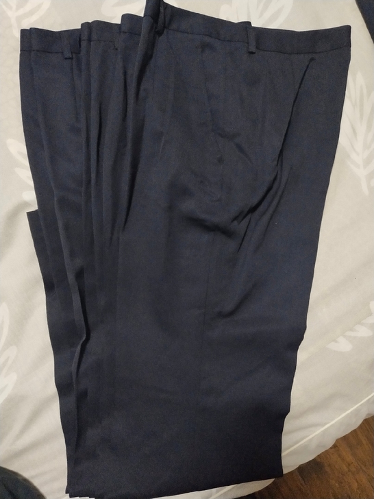 制服裤子,全新,适合裤长105体重118女...