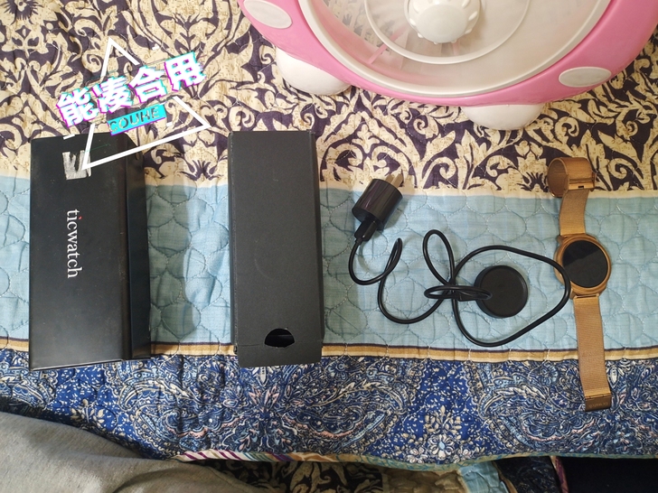 ticwatch全套配件都在,闲置一年,充...