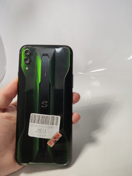 黑鲨2pro 12+128 黑色 特价 包...