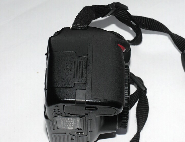 尼康d3100成色很新，快门次数6500，...