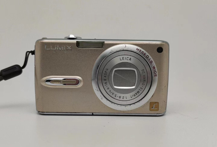 松下 Lumix Fx7,经典CCD,