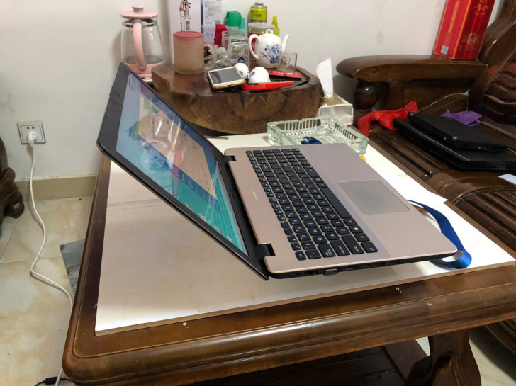 95新华硕Fl8000u，一台华硕轻薄的1...