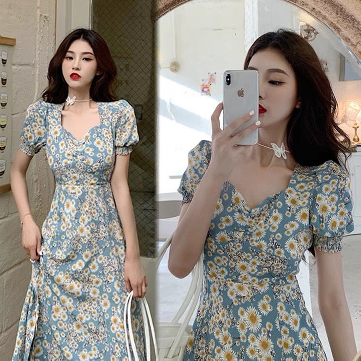 初恋碎花连衣裙女夏季新款碎花裙泡泡袖设计感...