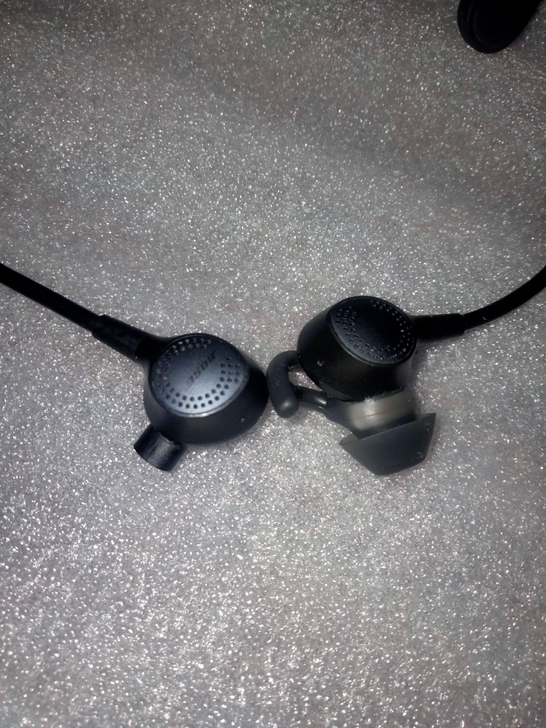 Bose QuietControl 30无...