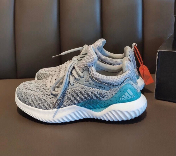 270运动鞋,99新,家里鞋子太多了,穿不...