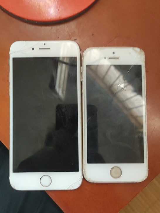 自用两台手机，一台苹果5和一台6内存64g...