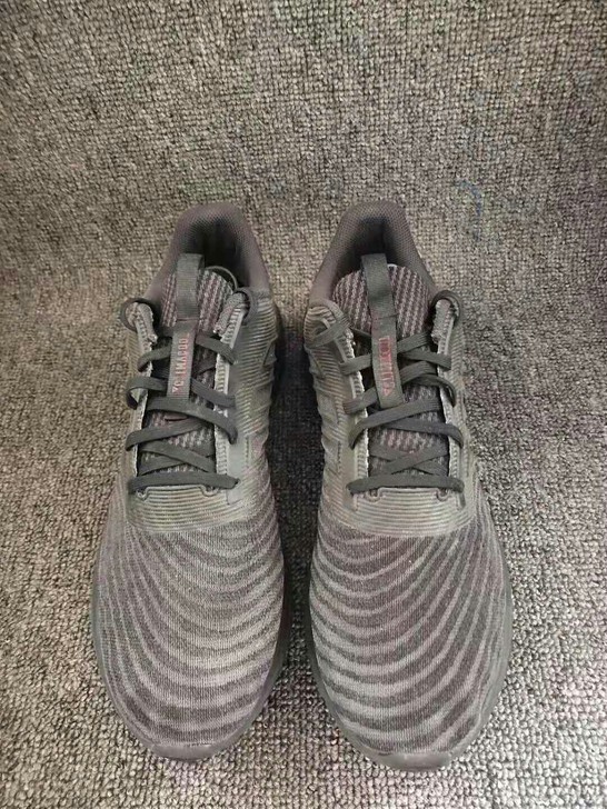正品二手Adidas男鞋45码