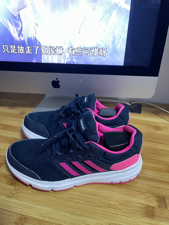 正品：阿迪达斯单鞋-37.5码，正品，有穿...