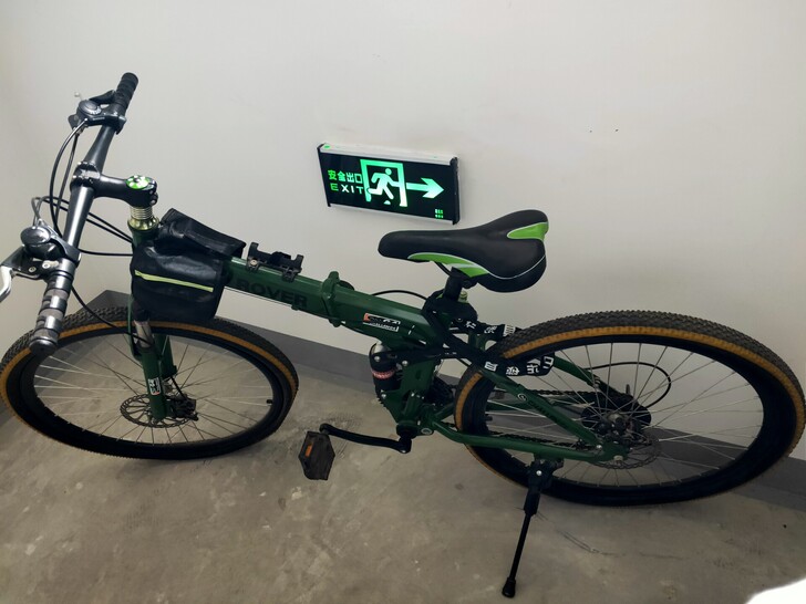 可折叠路虎山地自行车，几乎全新，21变速，...