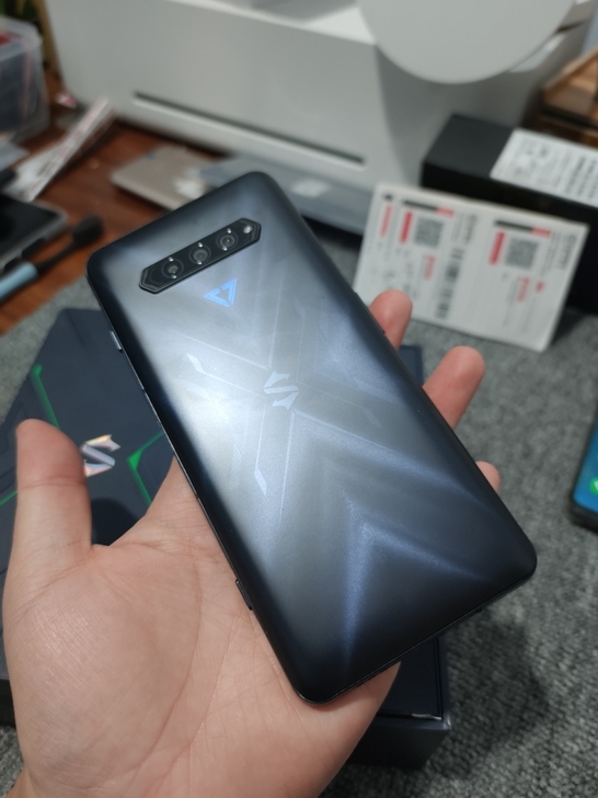 黑鲨4 Pro 12GB+256GB 遂空...
