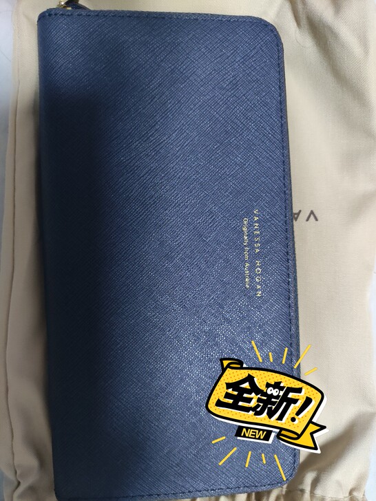 全新长款钱包，防尘袋还在，盒子没有了，一百...