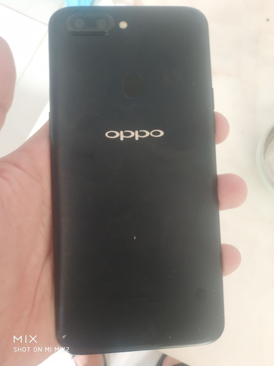 oppo r 11st 4+64g 内存，...