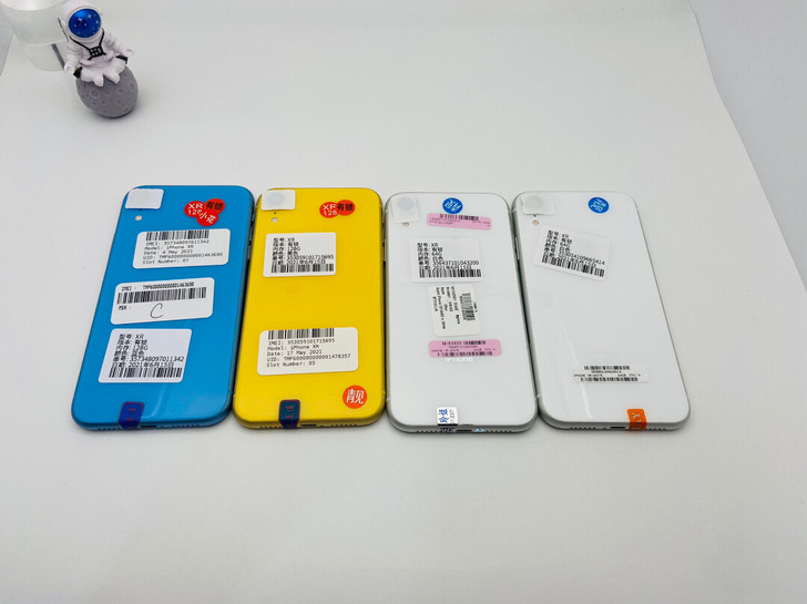 特价iPhoneXR白色特价美版黑解无锁#...