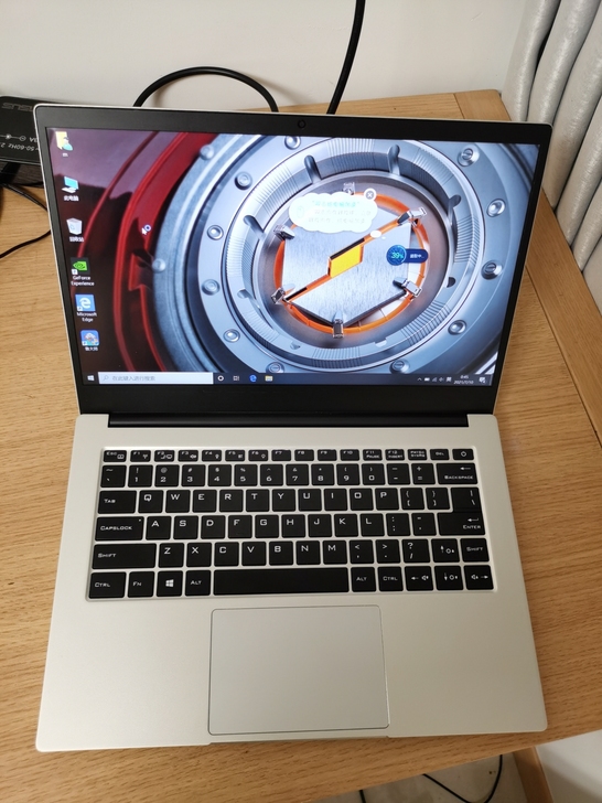 机械革命s2笔记本电脑，近乎完美成色，配置...