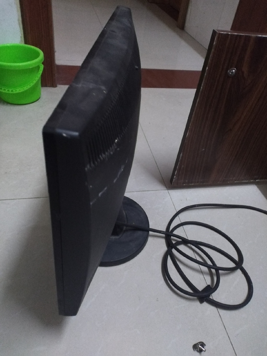 不玩电脑了，出售三星显示器，三星的屏幕是做...