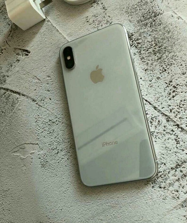 出售国行正品全网通的 iPhone x 2...