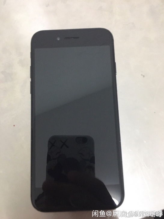 苹果8，64g，正常在用，功能全部正常，爱...