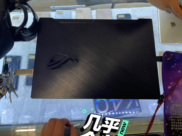 华硕笔记本败家之眼 买的时候花了18000