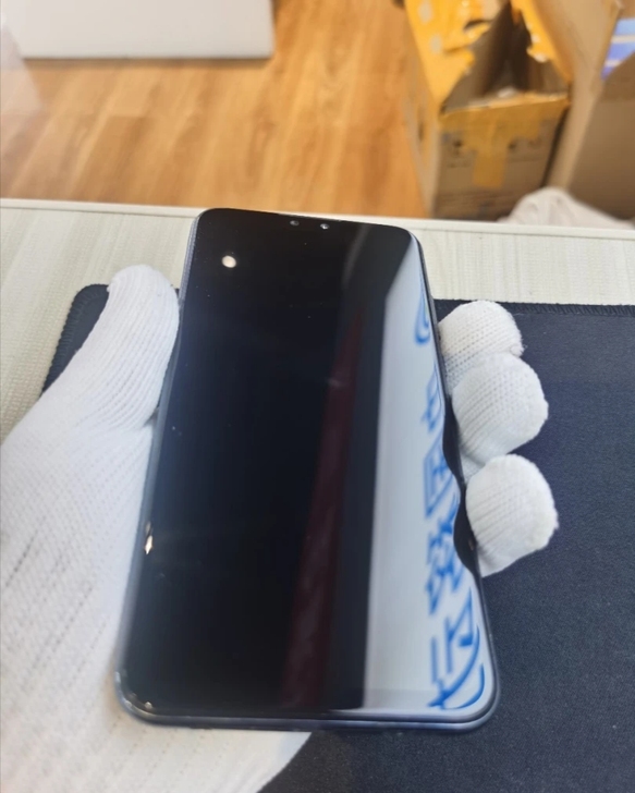 品牌型号 华为畅享9plus    4+1...