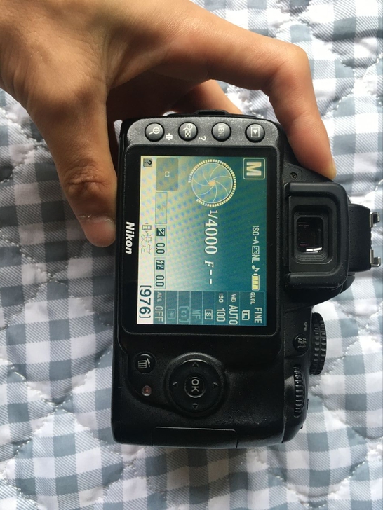 尼康D3000
