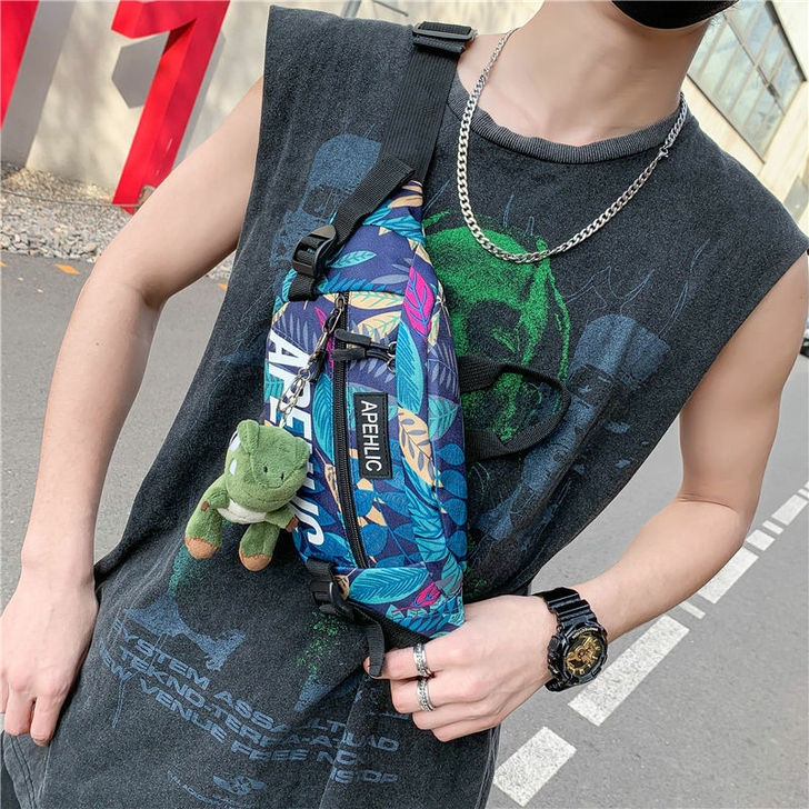 斜挎包男潮牌日系运动单肩包背包学生小挎包胸...