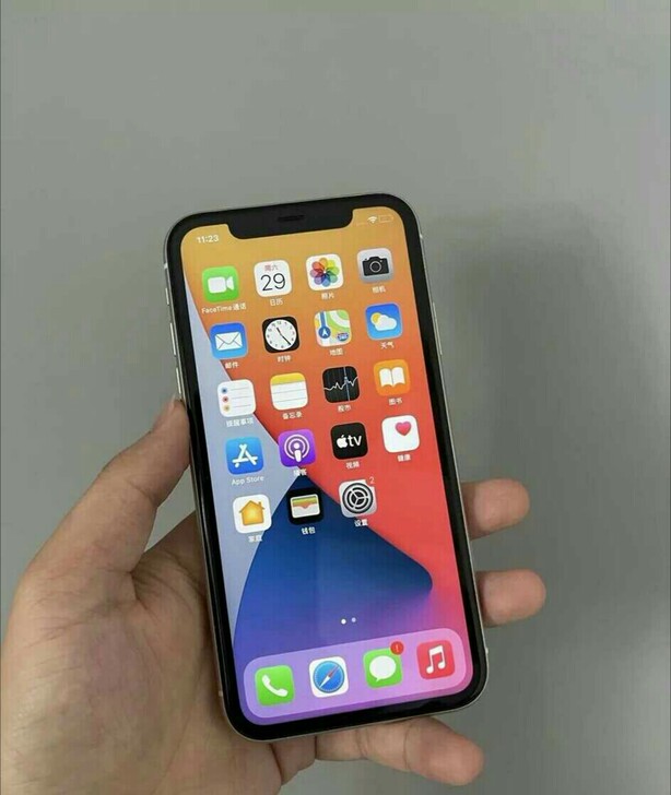 iphone 11 国行苹果11 女生自用...
