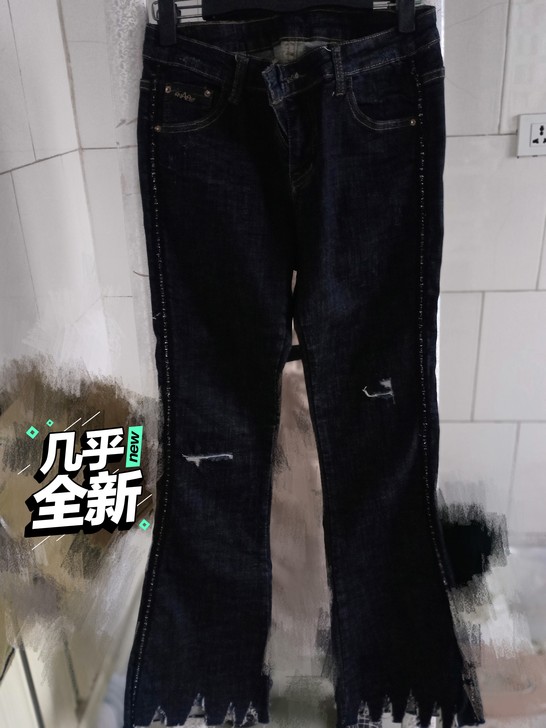 复古风格牛仔裤 几乎全新 穿过两次 裤子很...