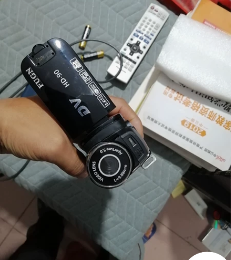 FUGN富京摄像机 没电池成色不错的，当配...