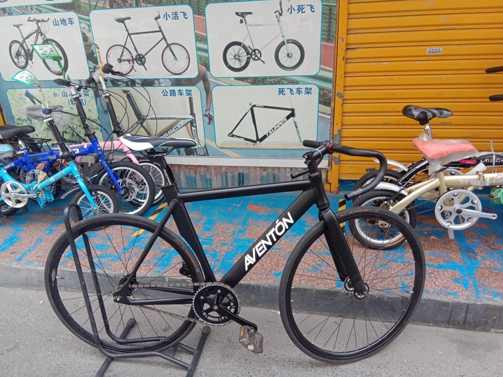 AV700c死飞整车，52码车架全新，48...