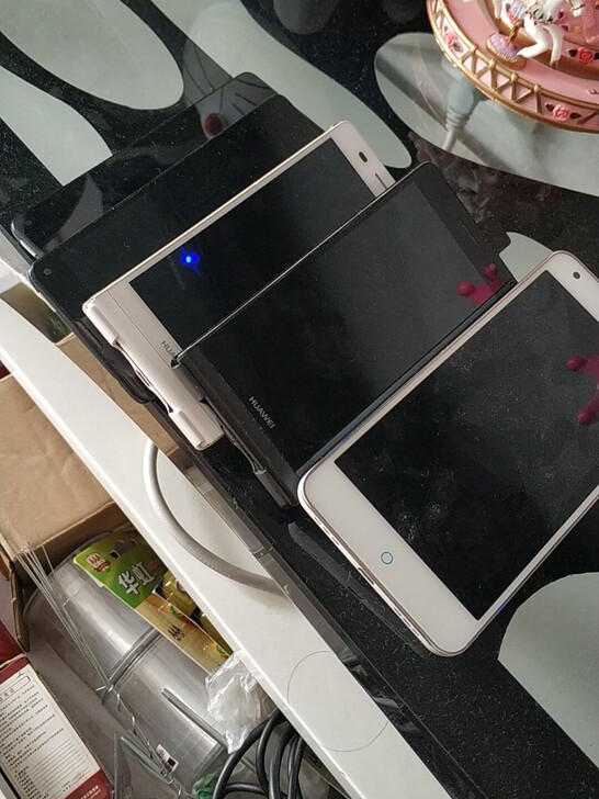 5台手机，中兴，华为，努比亚