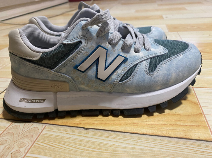 新百伦运动鞋 新款头层牛皮 38码仅试穿 ...