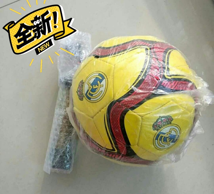 闲置足球转二手全新，18.9包邮价格 5号...