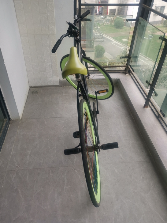 出售死飞倒刹公路自行车,实心胎,不怕扎胎,...