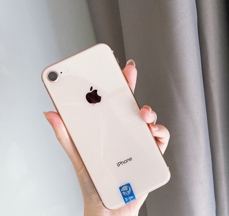 苹果8金色 黑色iPhone8plus功能...