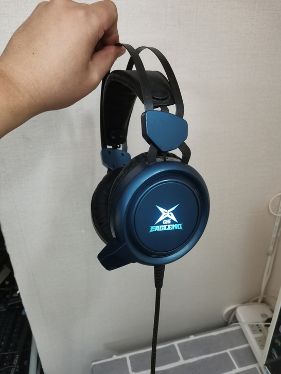 西伯利亚血手甲品极光豹耳机7.1声道USB...