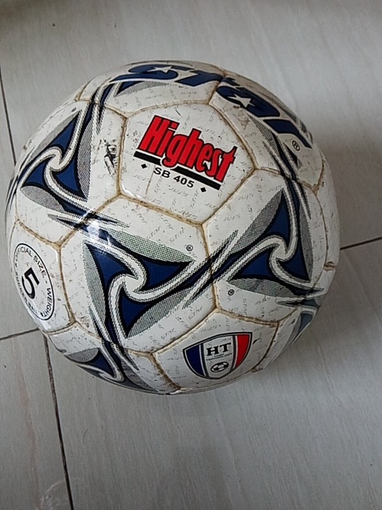 闲置比赛用足球转售！