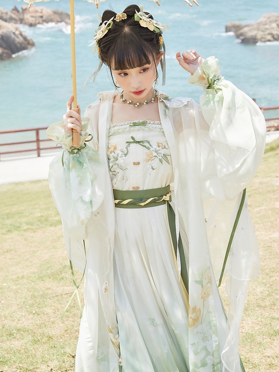 十三余小豆蔻 汉服 柠檬百合二批转单改地址出