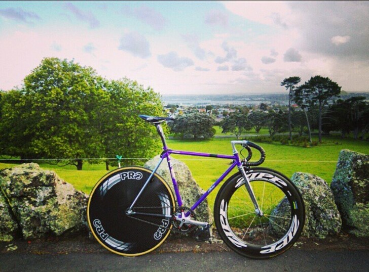 出售二手场地自行车，死飞，可拆卖。Zipp...