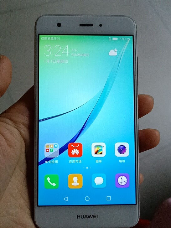 华为nova    4+64G内存，原装机...